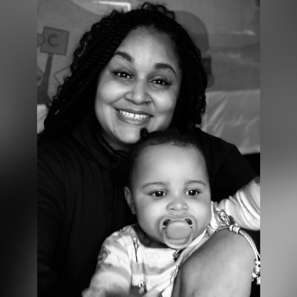 Meet your Posher, Jessica - Picture 2 of 9